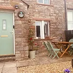 Idyllic Two Bed Country * Kirkby Thore