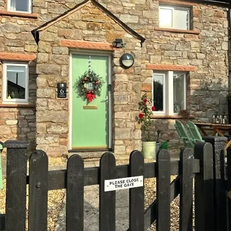 Holiday home Idyllic Two Bed Country