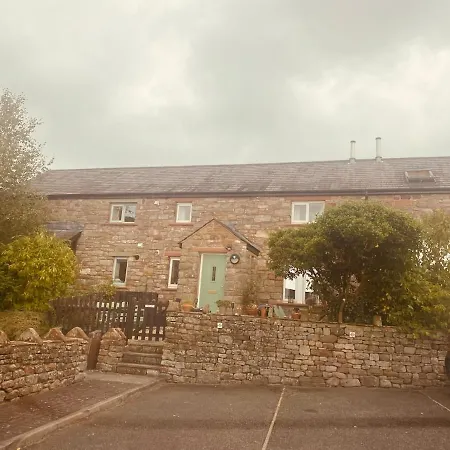 Idyllic Two Bed Country Holiday home *