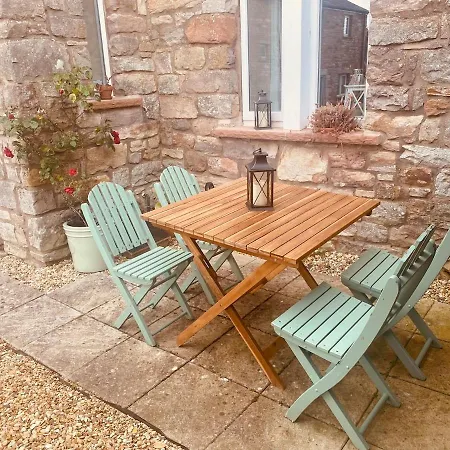 Idyllic Two Bed Country Holiday home Kirkby Thore